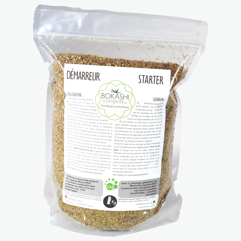 Un sac de micro-organismes efficaces (EM), essentiel pour un compostage réussi. Ce mélange d'organismes bénéfiques accélère la décomposition, réduit les odeurs, et enrichit votre compost pour un jardinage écologique et productif